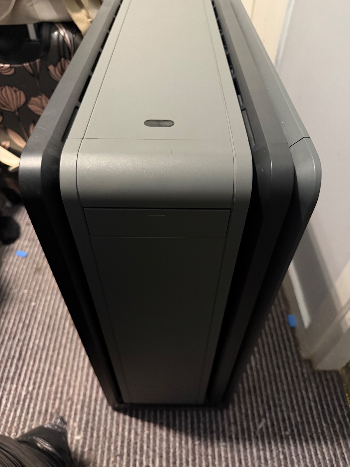 Phanteks Enthoo 719 with fans installed — photo 2