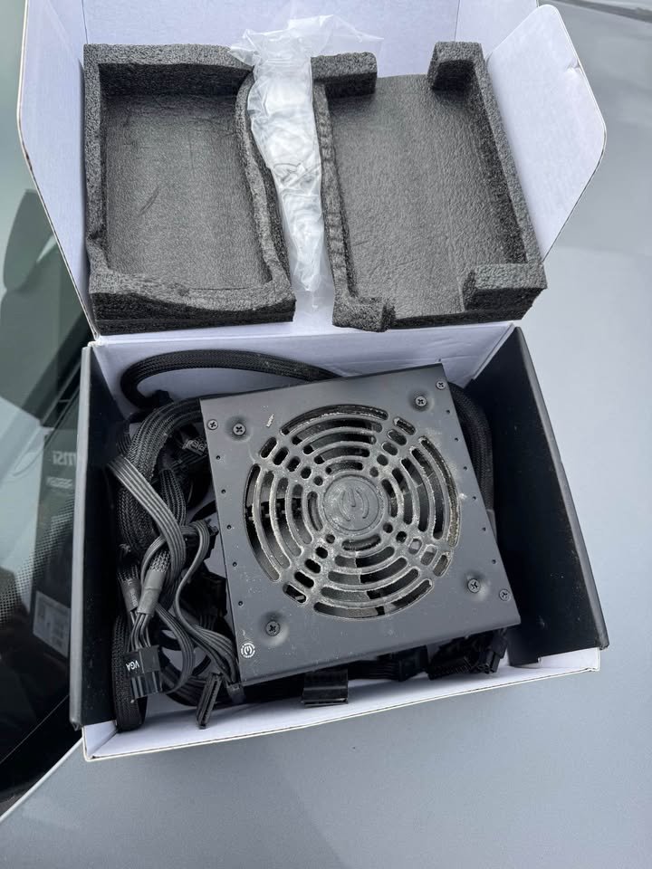EVGA 450 BT 80 Plus 450W Bronze Power Supply — photo 4