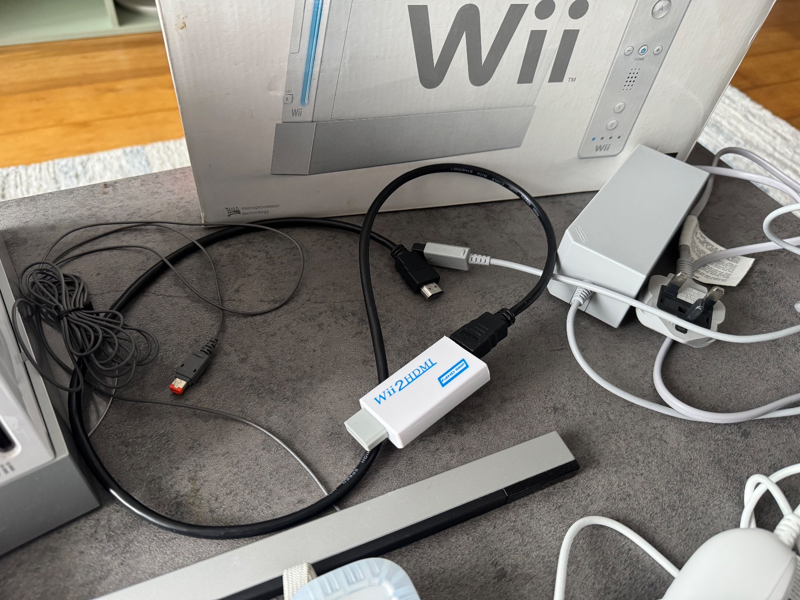 Nintendo Wii Console Bundle – Mario Kart, Wii Sports + HDMI Adapter — photo 5