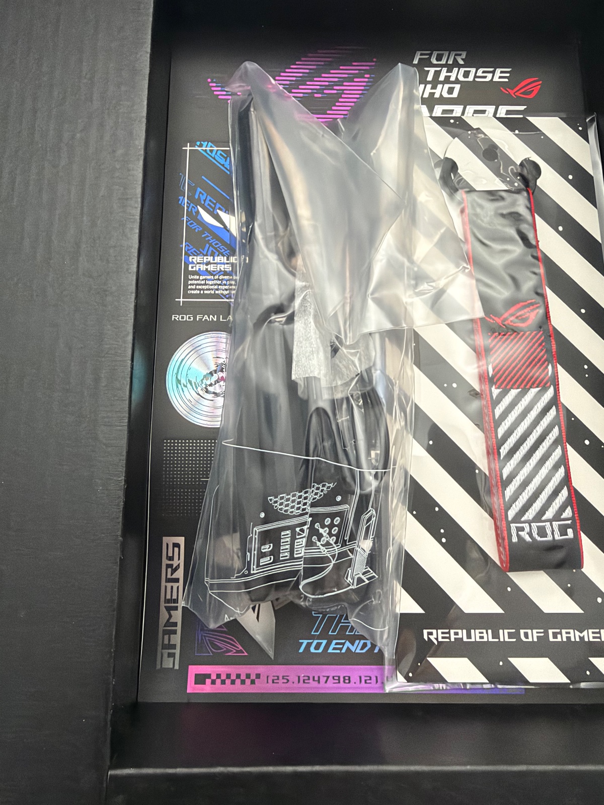 Asus ROG Strix X870E-E Gaming WiFi — photo 6